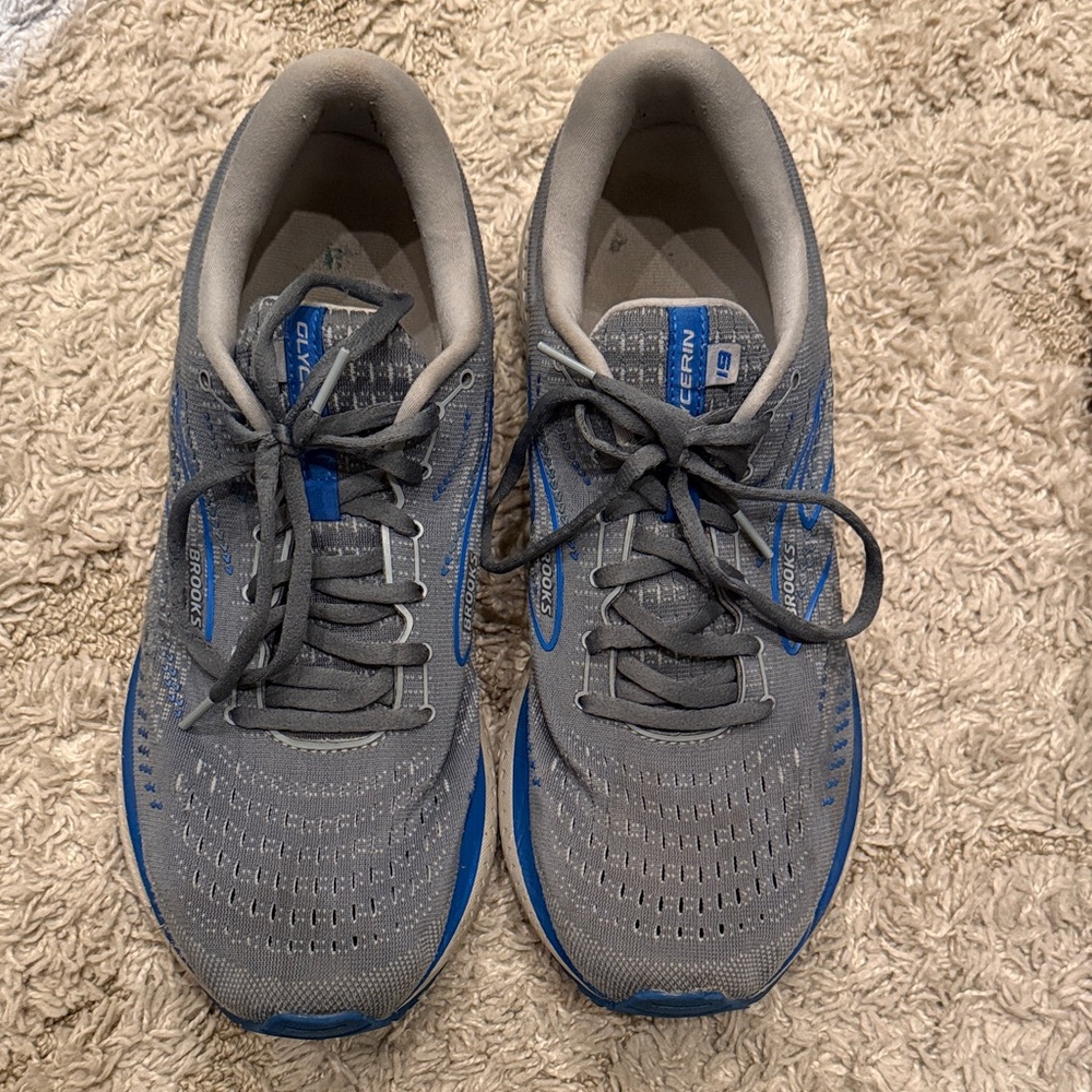 Brooks Men's Gray and Blue Athletic Shoes